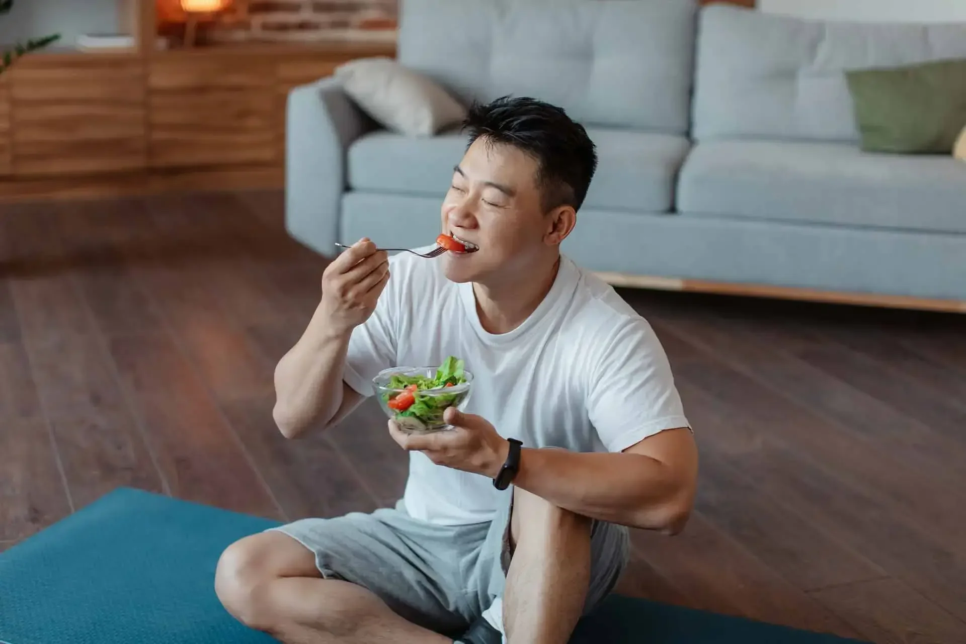 Satiety and Self-Control When to Stop Munching